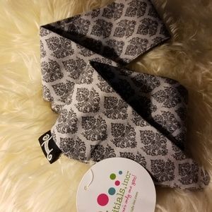 Initials Inc. Scarf sassy sash gray damask medium